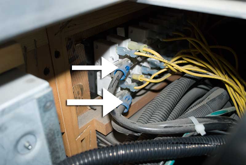 DC Circuit breaker buss