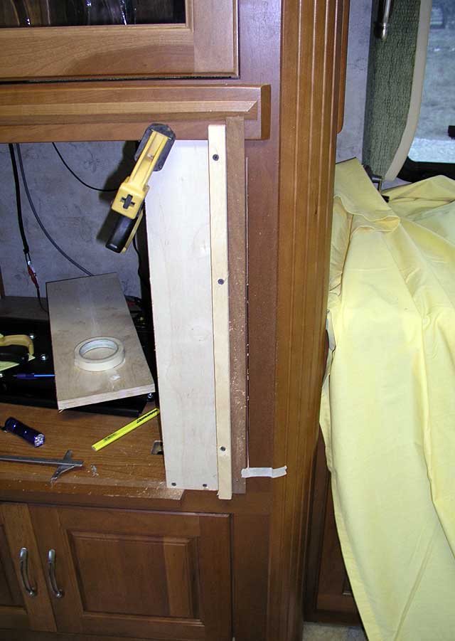 Cutting the other side of the cabinet opening